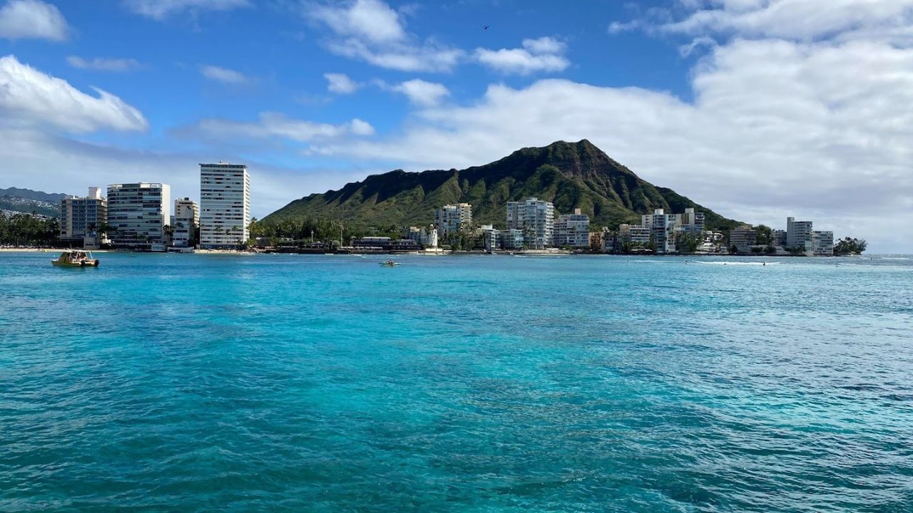 Read more about the article Best Time to Visit Honolulu: 5 Amazing Cruise Seasons Revealed