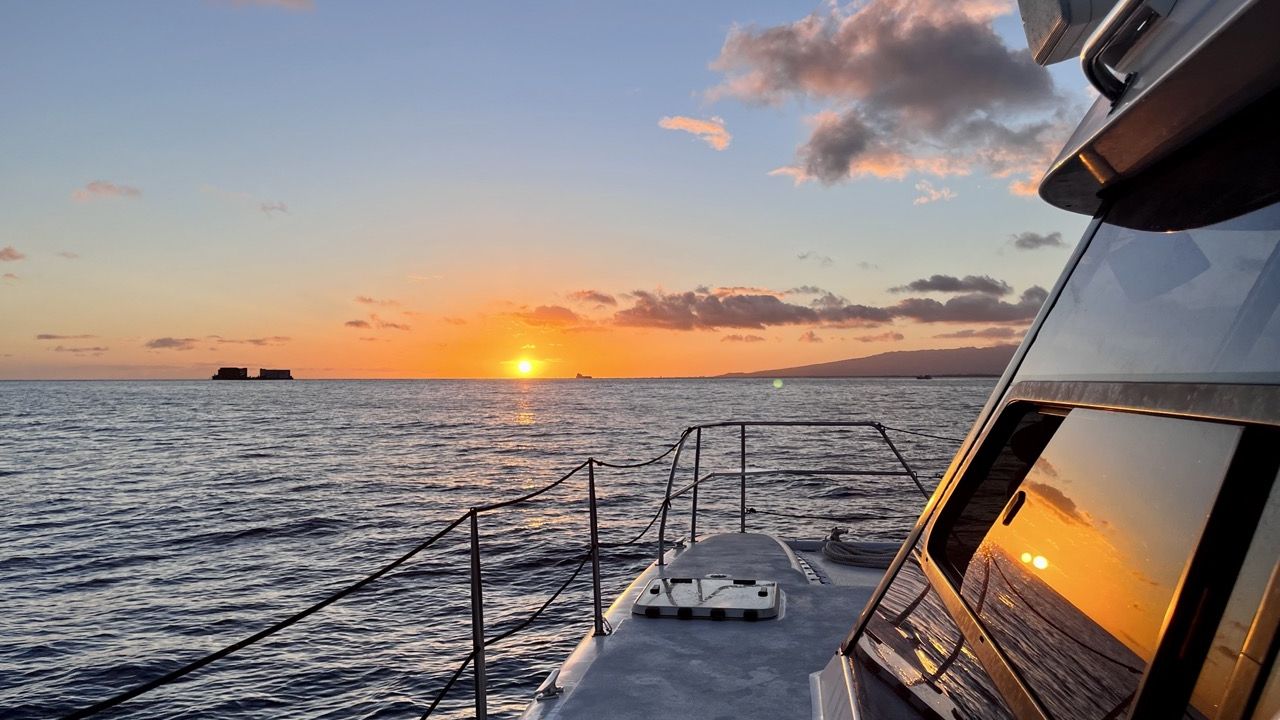 Read more about the article 7 Thrilling Hawaii Party Ideas: Boat Tours, Cruises & Ocean Adventures